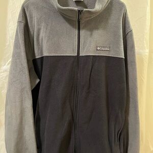 Columbia Gray and Black Lightweight Jacket